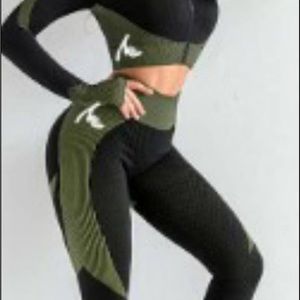 Montiago Blu high waist yoga, two-piece pants set